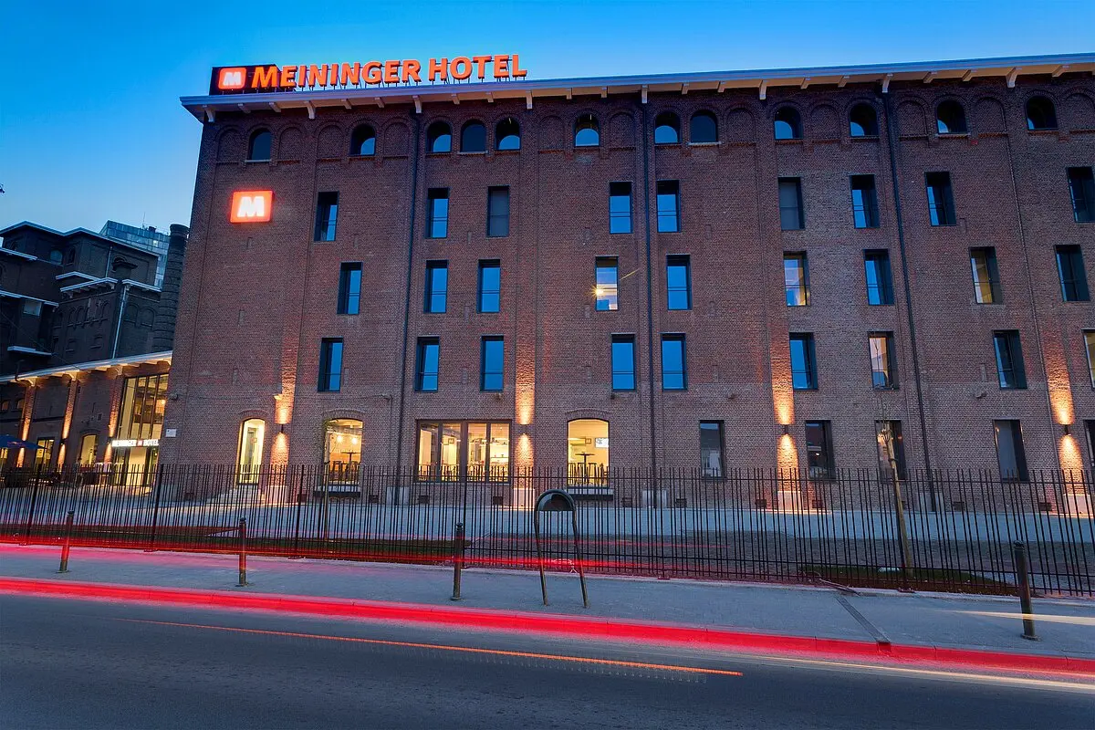 MEININGER Hotel Bruxelles City Center photo 2