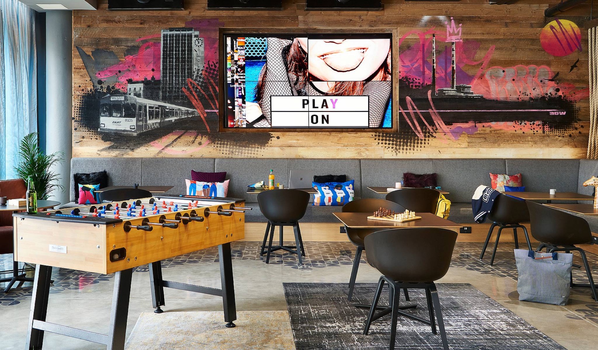 Moxy Dublin City photo 2