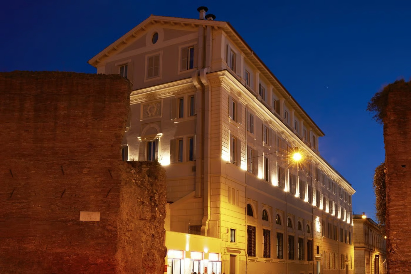 The Building Hotel photo 2